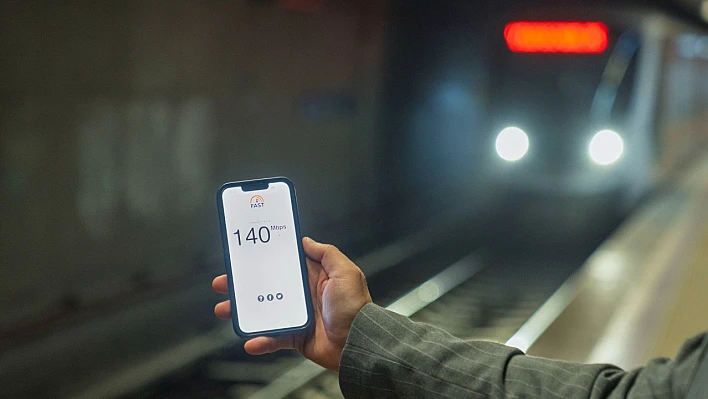 İzmir Metrosu'nda kesintisiz iletişim hizmeti başladı