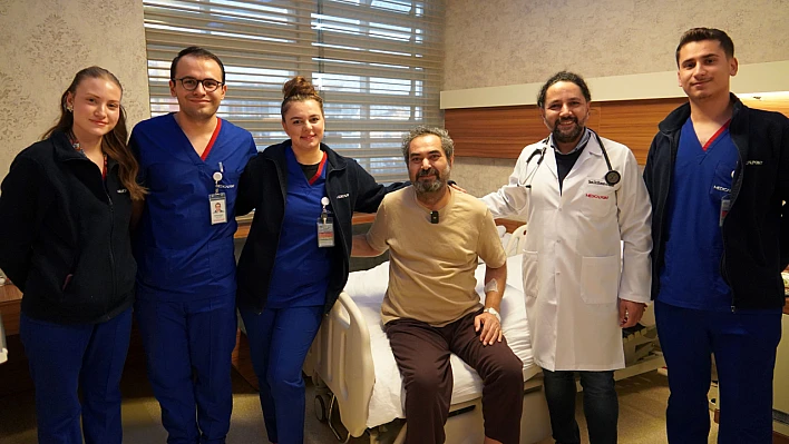 Kalın Bağırsak Tümörüne Özel Operasyon Yapıldı