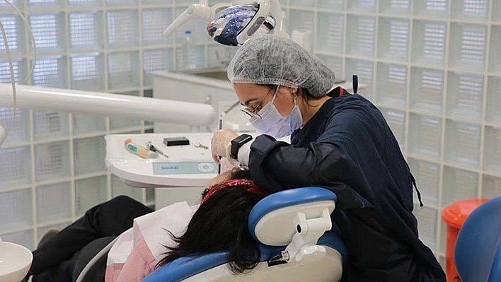 Kamu Diş Hekimleri 2 günlük iş bırakma eylemine gidiyor