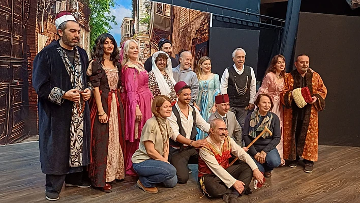 Kanlı Nigar Oyunu Aydın'da Sahnelenmeye Başladı
