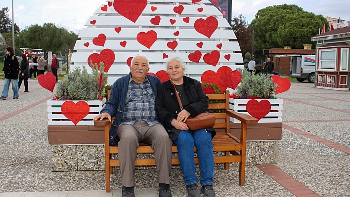 Karşıyaka'da sevgililer günü pazarı açılıyor