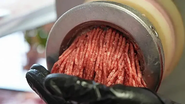 Kırmızı et ürünlerinde sahtecilik bitmiyor: Lahmacundan mantıya, sucuğa kadar tağşiş!