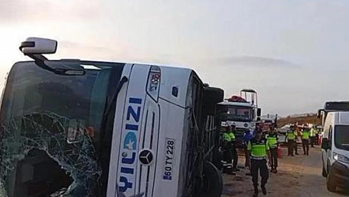 Kuzey Marmara Otoyolu'nda Otobüs Devrildi: 3 Ölü, 20 Yaralı