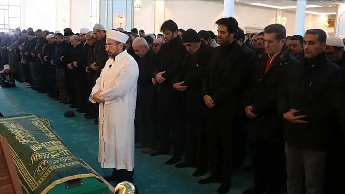 Mahsun Kırmızıgül'den Annesine Son Veda!