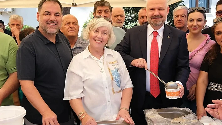 Menemen'de AK Parti aşure hayrı skandalı