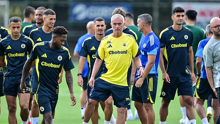 Mourinho'dan sürpriz kadro! İşte Fenerbahçe'nin Feyenoord maçı kafilesi