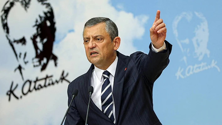 Özgür Özel'den komisyon mesajı: 'CHP'nin olduğu yerden değil, olmadığı yerden korkun'