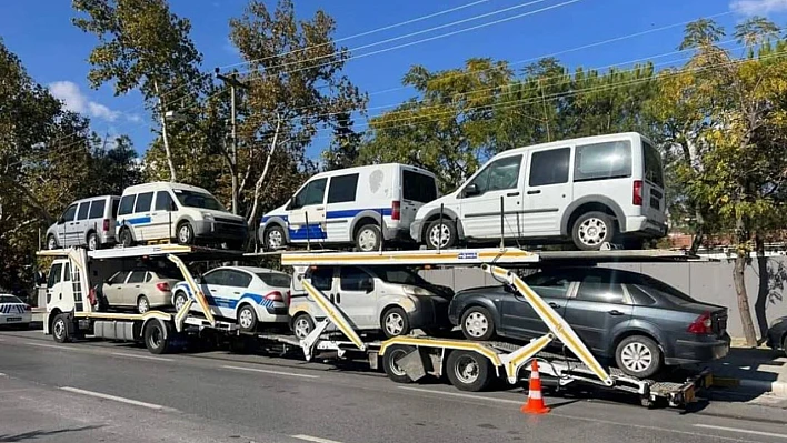 Polis Araçları Satılığa Çıkarıldı