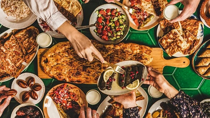 Sahur ve iftarda beslenme dengesine dikkat