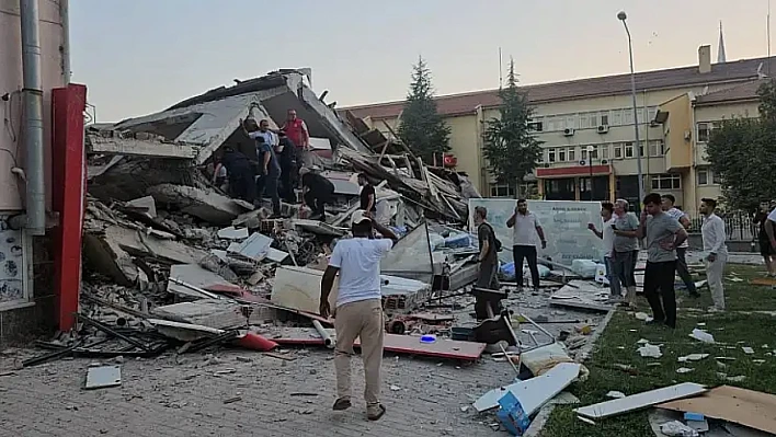 Sındırgı'daki 6.1'lik depremin ardından 786 artçı sarsıntı kaydedildi
