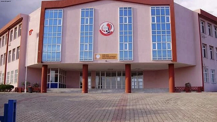 'Sosyal Bilimler Lisesiyiz Gelecek Biziz'