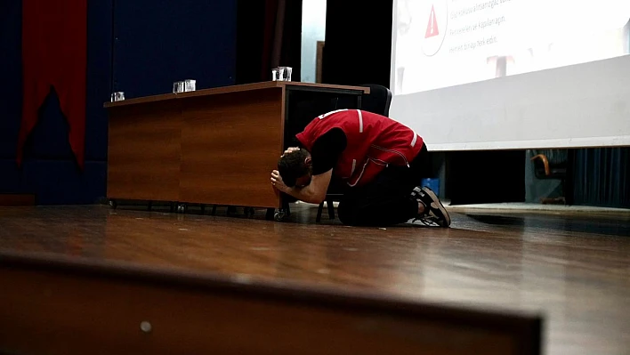 Tire Belediyesi personeline Afet ve Koruma Bilinci Eğitimi