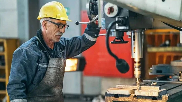 Türkiye'de emekli olarak çalışanların sayısı 2 milyonu aştı