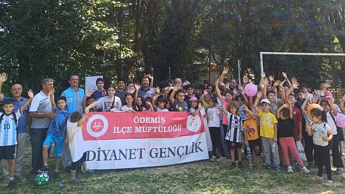 Yaz Kur'an Kursu öğrencileri Gölcük'te doğa ve dostlukla buluştu