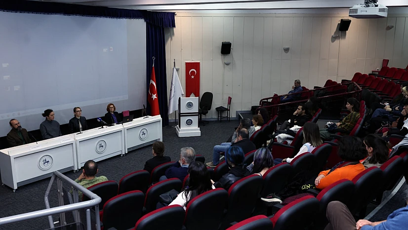 '50. Yılda Tekstilde Yeni Vizyonlar' sergisi ve Cengiz Çekil paneli sanatseverlerle buluştu