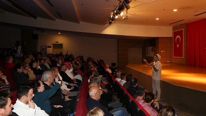 Çiğli'de öğretmenler günü kahkaha dolu geceyle kutlandı