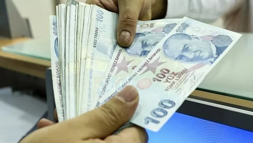 Emekli bayram ikramiyesine zam geliyor: Yeni tutar belli oldu