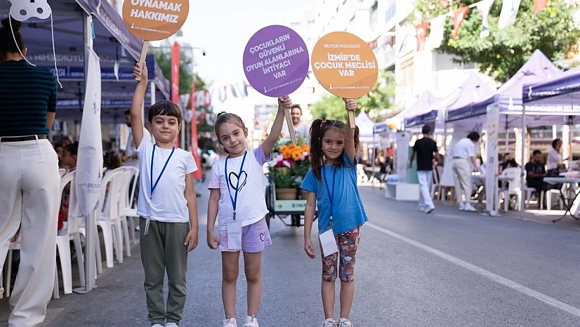 İzmir'de otomobilsiz kent günü coşkuyla kutlandı: Plevne Bulvarı yayalara açıldı