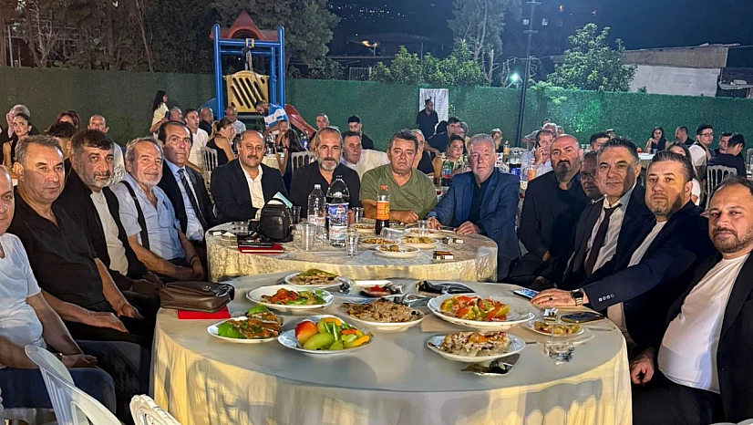 İzmirli berberler moral gecesi'nde buluştu