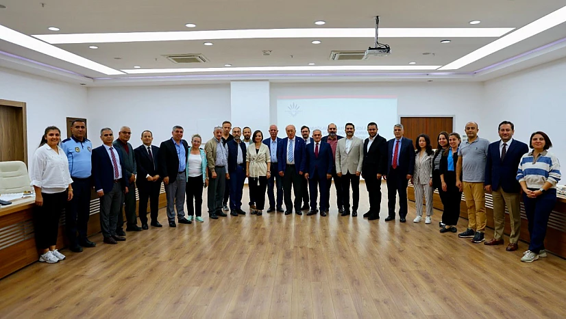 Karabağlar'da bir ilk: Atık yönetimi toplantısı gerçekleştirildi