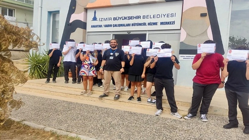 Lise öğrencilerinden kadın dayanışma merkezine ziyaret