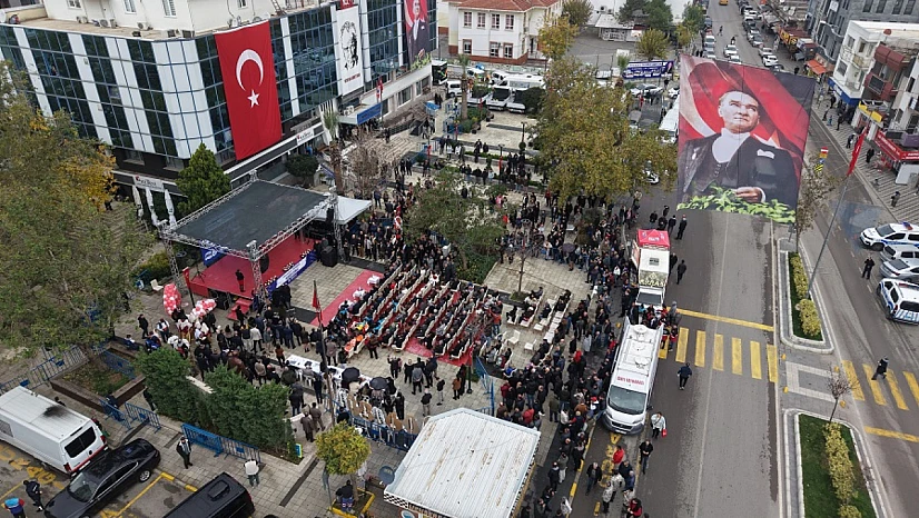 Menderes Belediyesi, 5 büyük projeyi yoğun katılımlı törenle hizmete açtı
