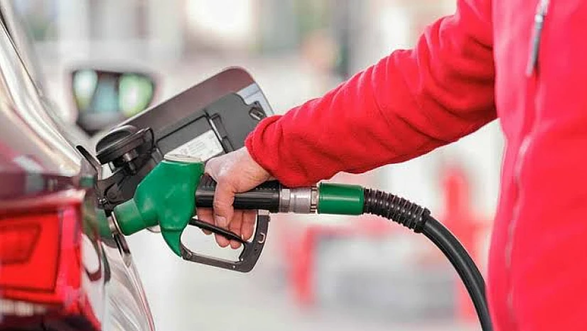 Motorine 2 Lira 5 Kuruş Zam – Pompa Fiyatları Güncellendi