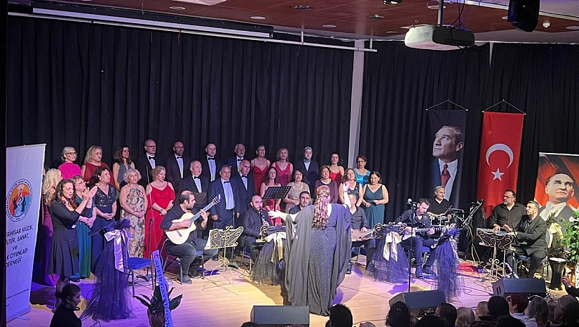 Seferihisar'da melodiler umut oldu: Yardım konserine yoğun ilgi!