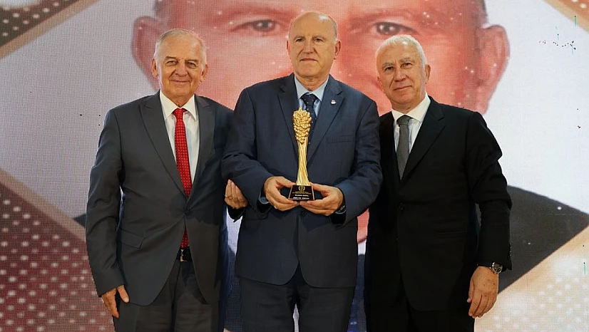 Şerafettin Bural'a 2025 yılı başarı ödülü