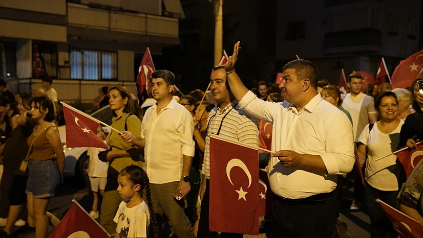 Tire'de 30 Ağustos Kutlamaları Fener Alayıyla Renk Kazandı
