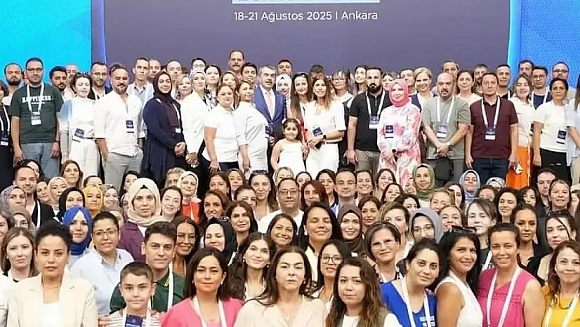 Tireli öğretmen yeni müfredat eğitimi için seçildi