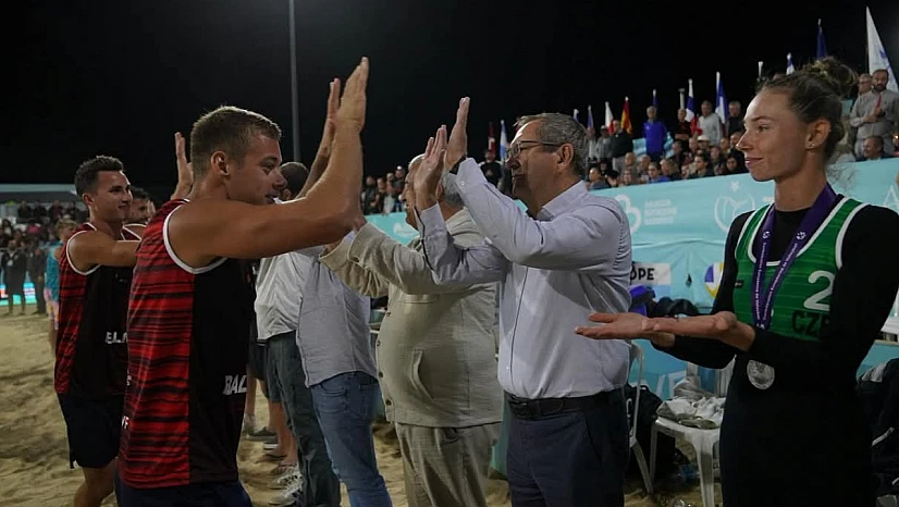 Türk voleybol tarihinde bir ilk: Erkek plaj voleybolu milli takımı dünya şampiyonu oldu!
