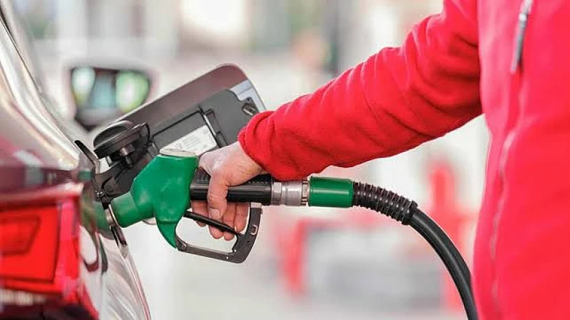 Motorine 2 Lira 5 Kuruş Zam – Pompa Fiyatları Güncellendi