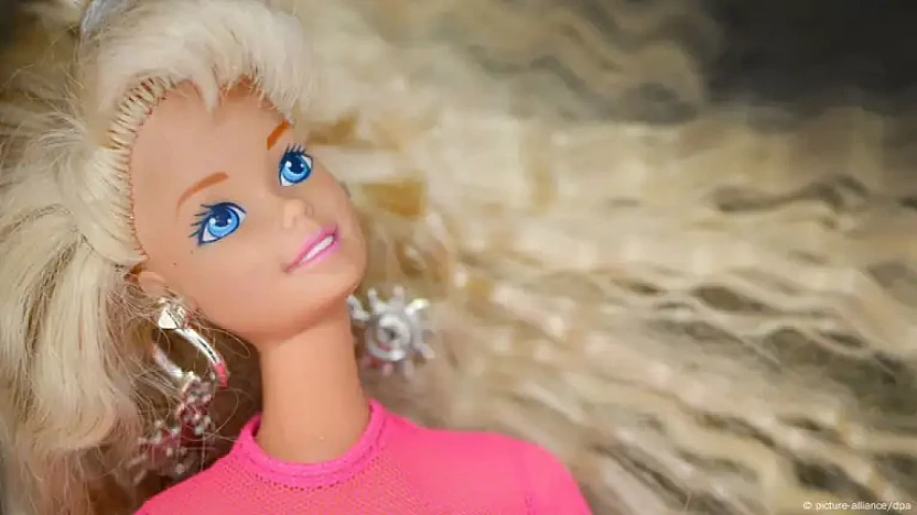 Barbie'nin değişen yüzü: Kadınlık ideali mi, toplumsal baskı mı?