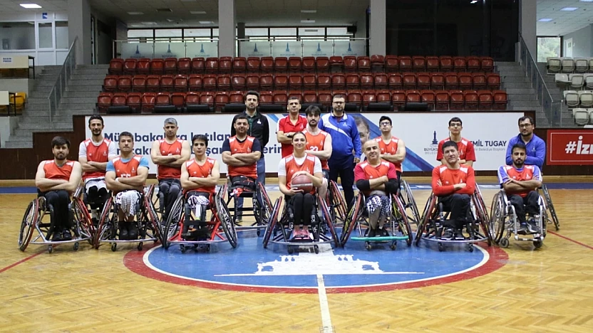 İzmir Büyükşehir Belediyesi Tekerlekli Sandalye Basketbol takımı süper ligde 20. Yılını kutluyor