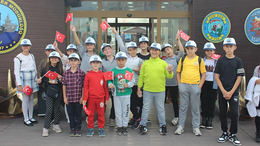 Öğrenciler, dil becerilerini gezerek pekiştiriyor