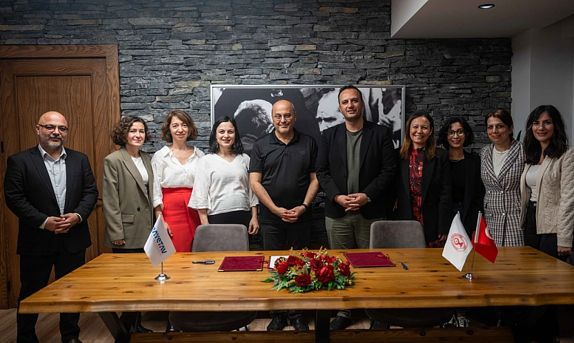 Bornova'da kadınlar ve çocuklar için güçlü iş birliği: Bornova Belediyesi ve BAYETAV protokol imzaladı