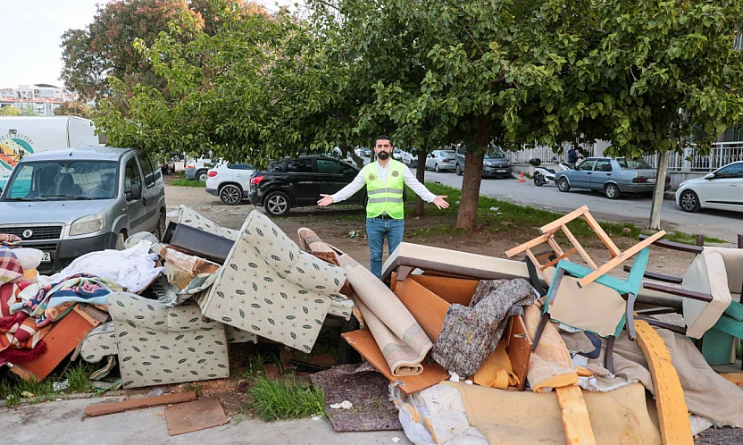 Buca Belediyesi'nden vatandaşlara mobilya atığı uyarısı: 'Sarı masayı arayın, ekipler kapınıza gelsin'