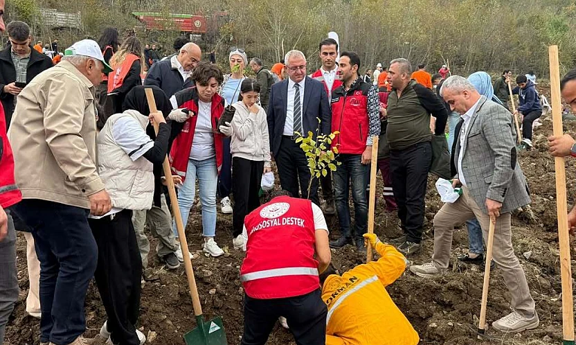 Dernek gönüllüleri doğaya nefes oldu