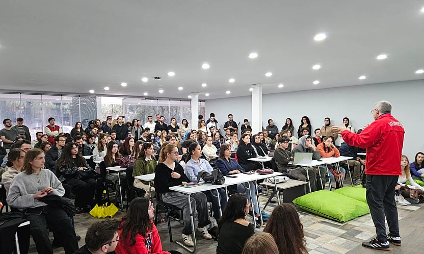 Ege Üniversitesi, öğrencilerini TÜBİTAK projelerine hazırlıyor