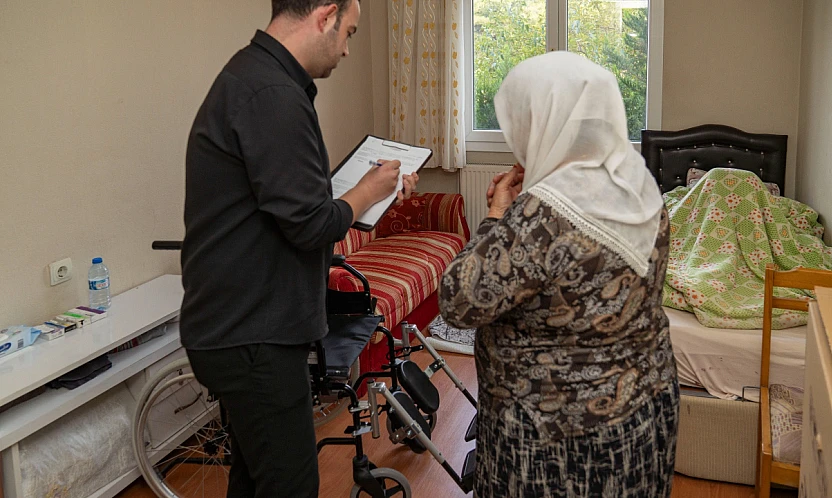 İzmir Büyükşehir Belediyesi'nden ücretsiz medikal destek hizmeti