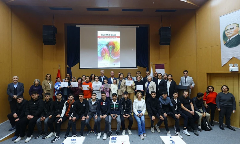 Karabağlar'da engeller tasarımla aşıldı