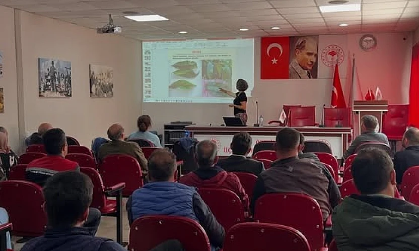 Ödemiş'te fidan üreticilerine 'Karantina Hastalıkları' eğitimi verildi