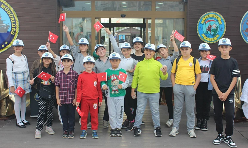 Öğrenciler, dil becerilerini gezerek pekiştiriyor