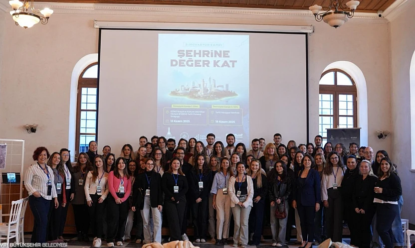 Üniversiteli tasarımcılar Re-Value Projesi için Alsancak'ı yeniden düşündü